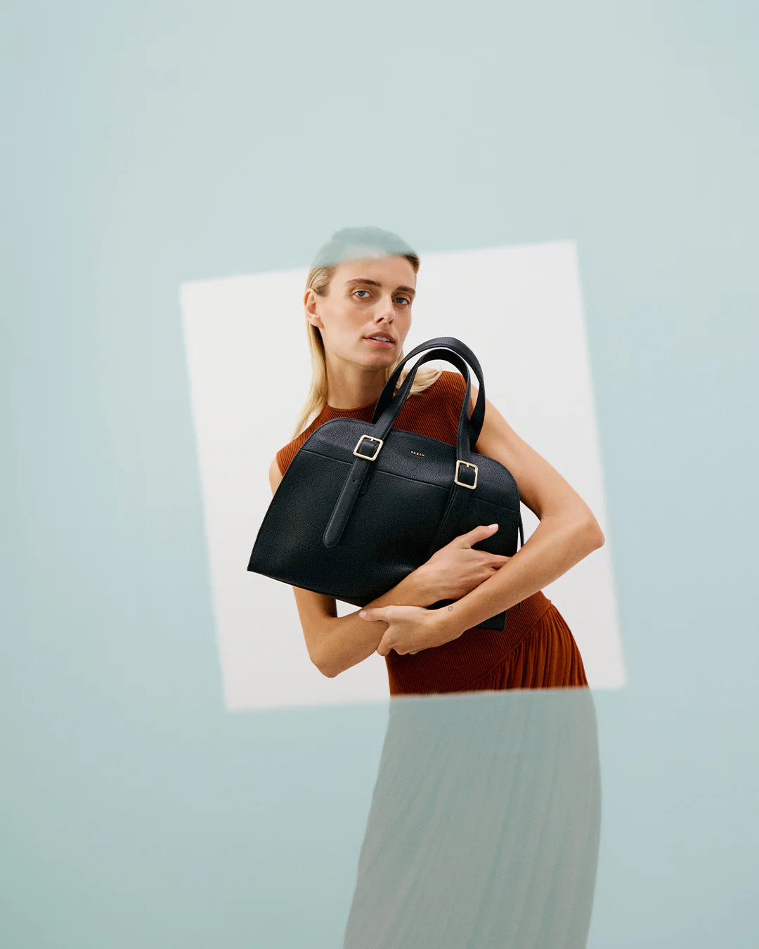 Adler Shoulder Bag | Black Pebble