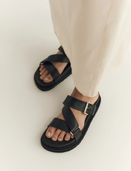 Aki Slide | Black