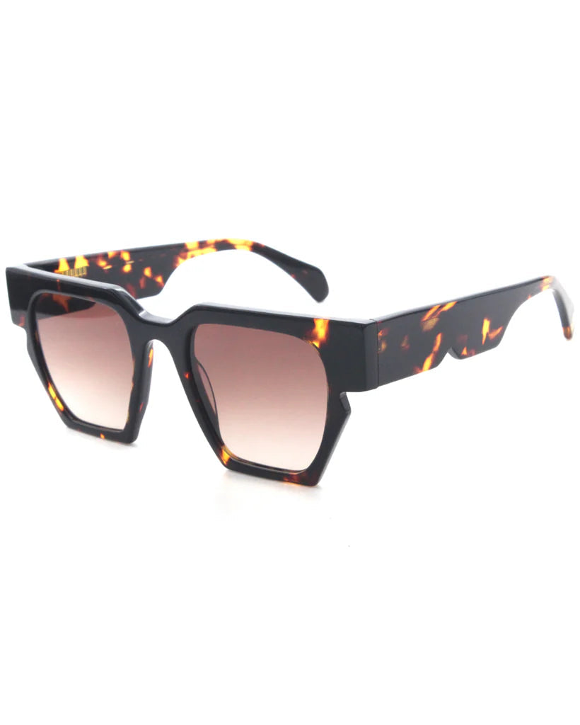 Homage | Brown Tort