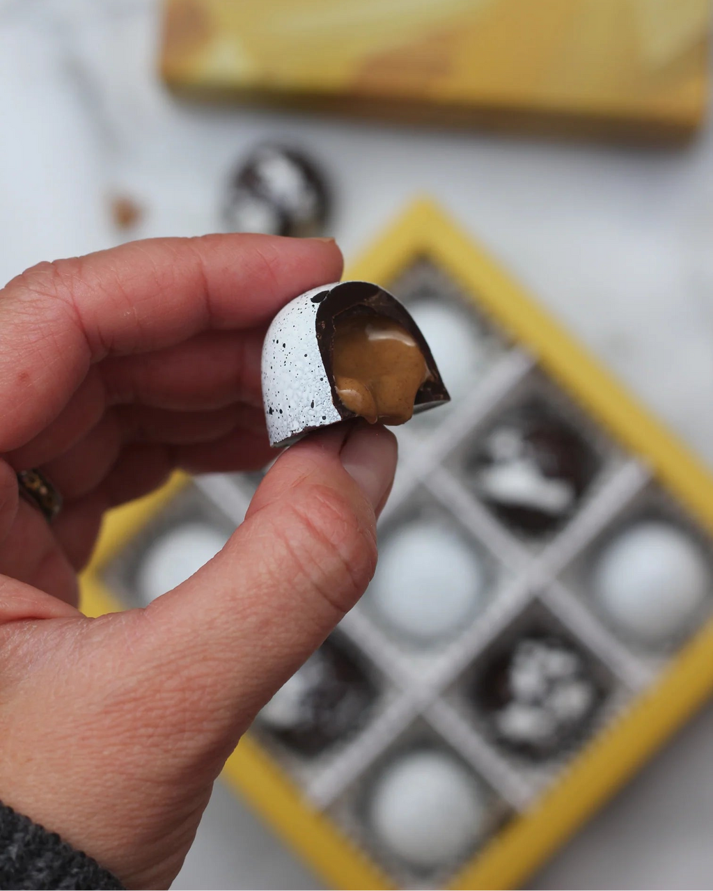 Dubai Bonbons | Golden