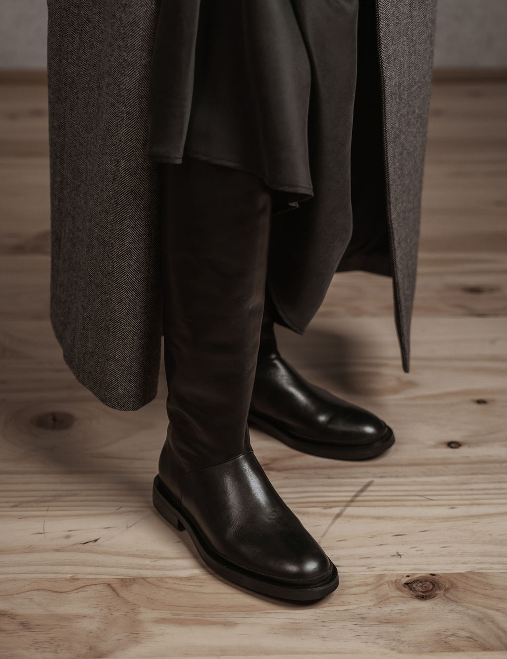 Lou Knee High Boot | Black