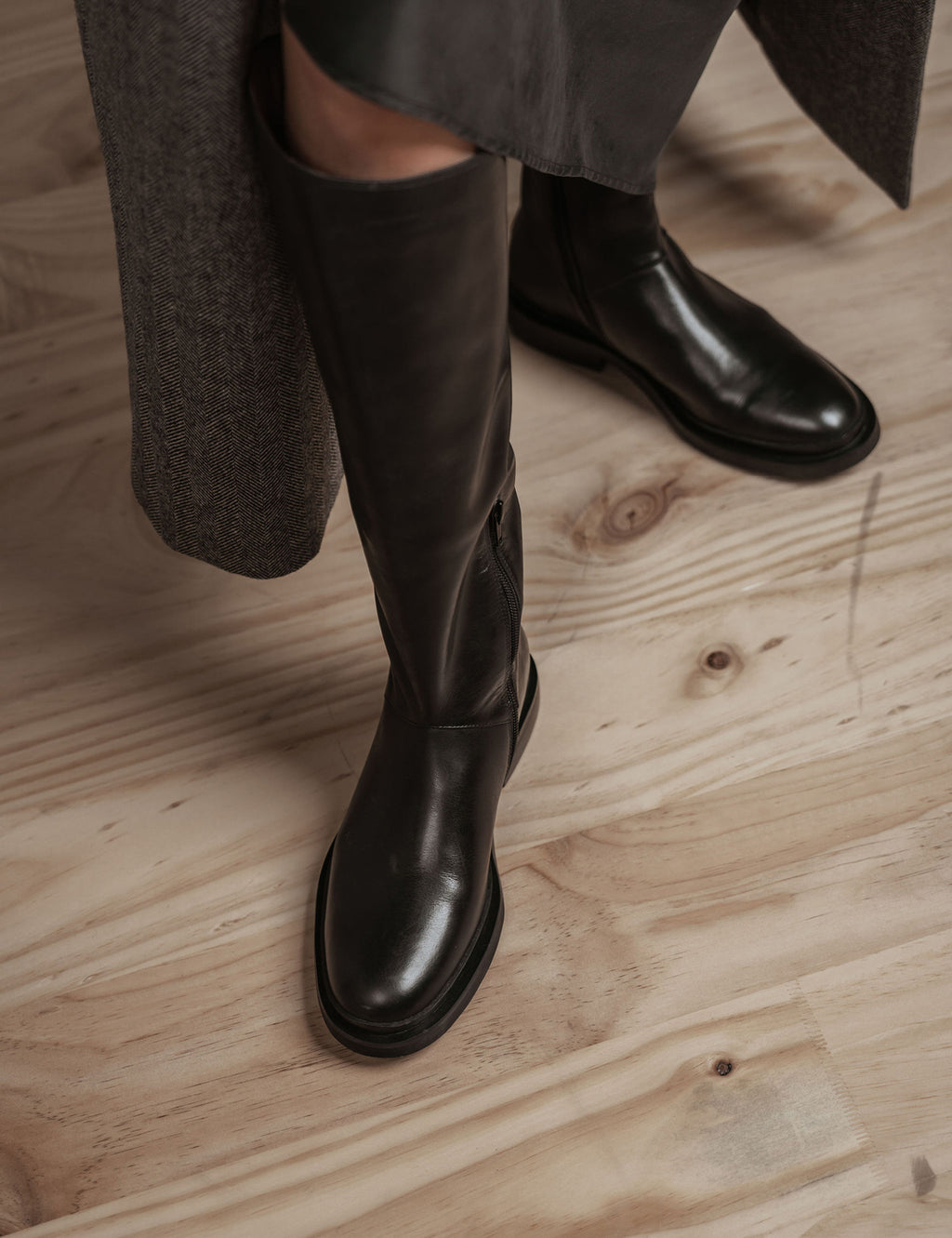 Lou Knee High Boot | Black