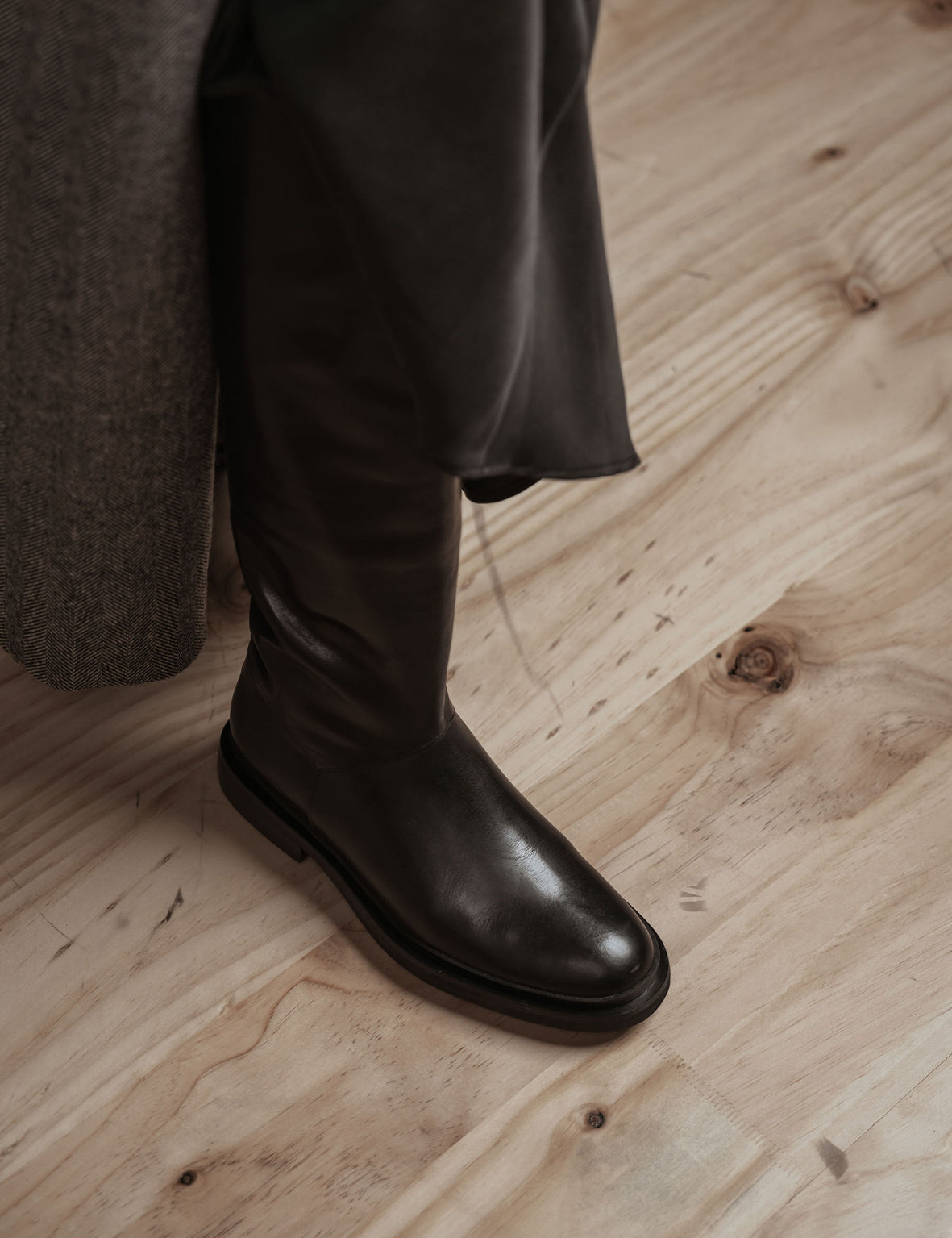 Lou Knee High Boot | Black