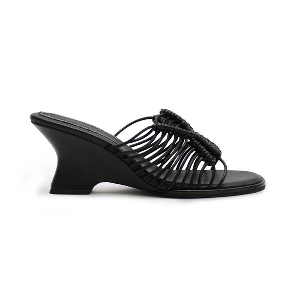 Macrame Wedge | Black