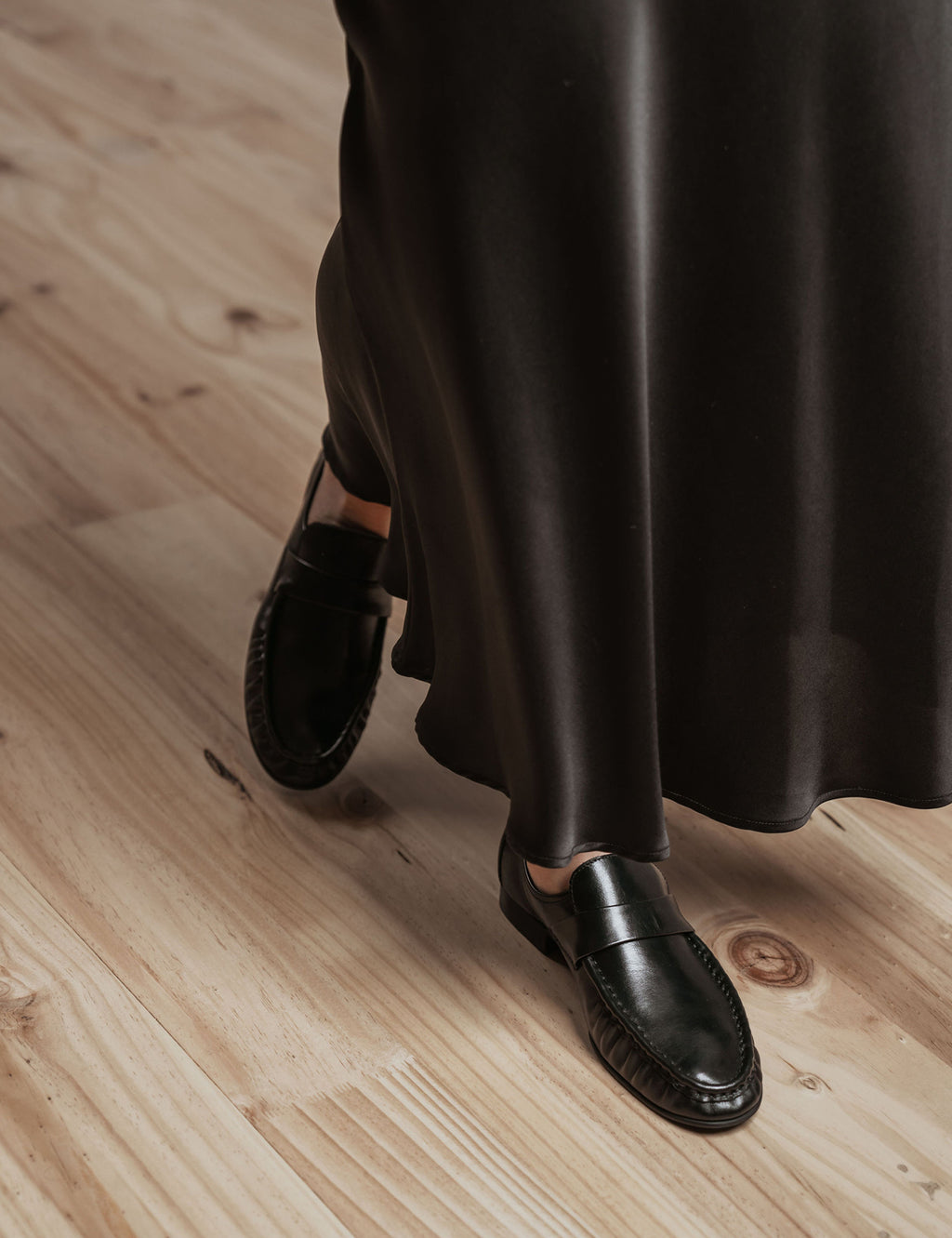 Naomi Loafer | Black