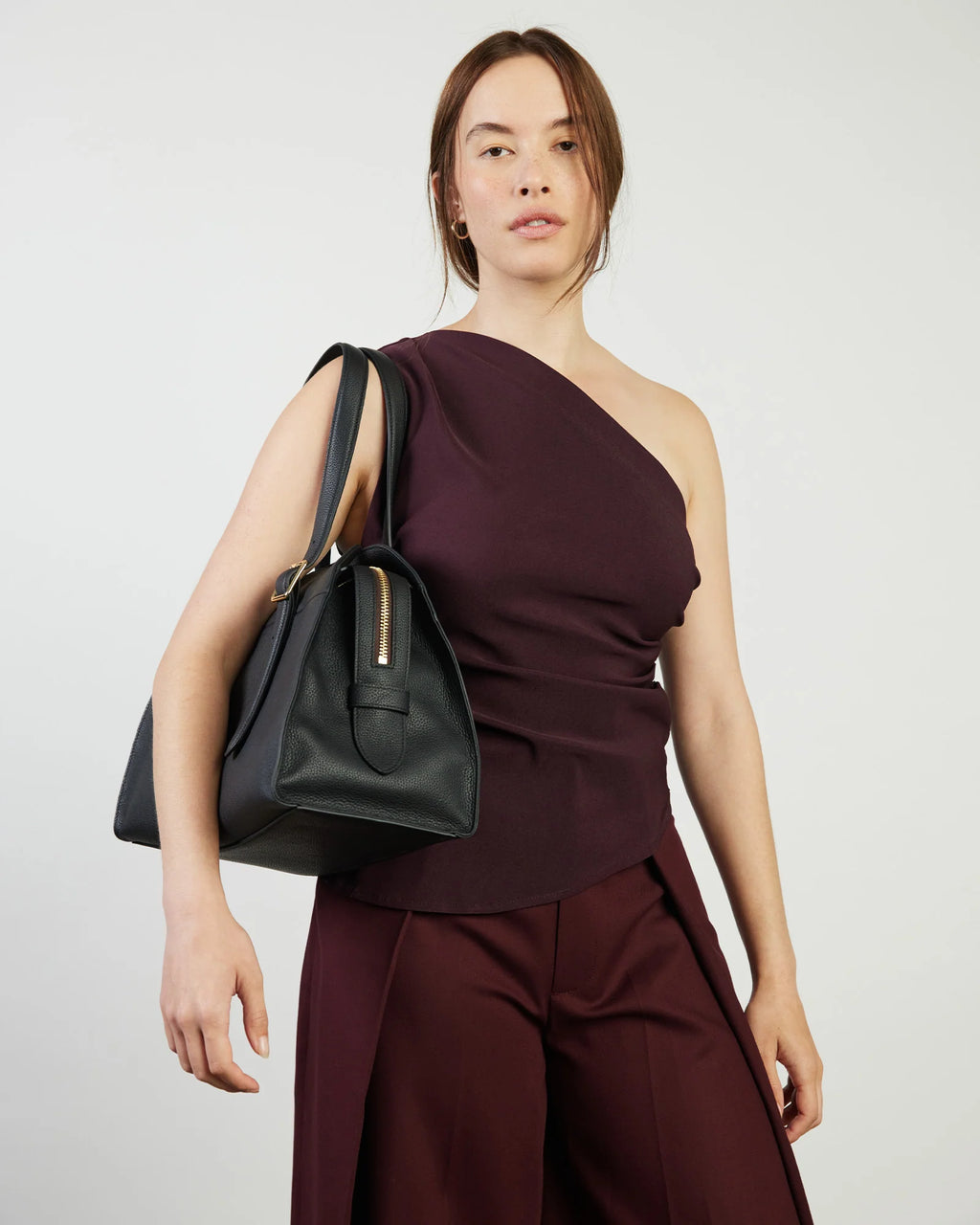 Adler Shoulder Bag | Black Pebble