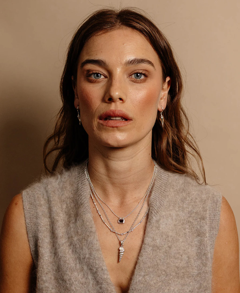 Naia Necklace |925 Sterling Silver with Rhodolite Garnet