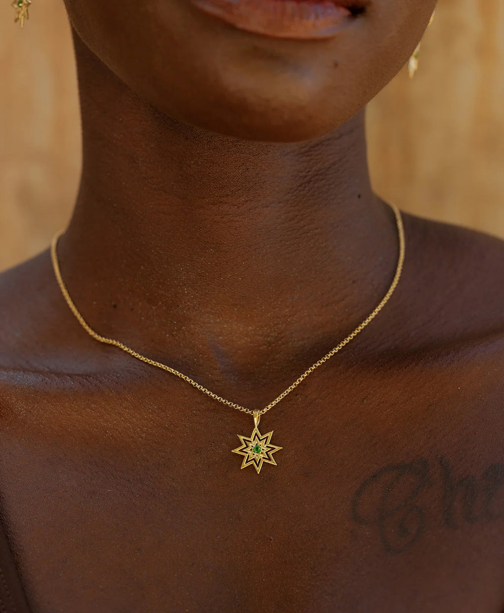 Nora Necklace | 22k Gold Vermeil | Chrome Diopside