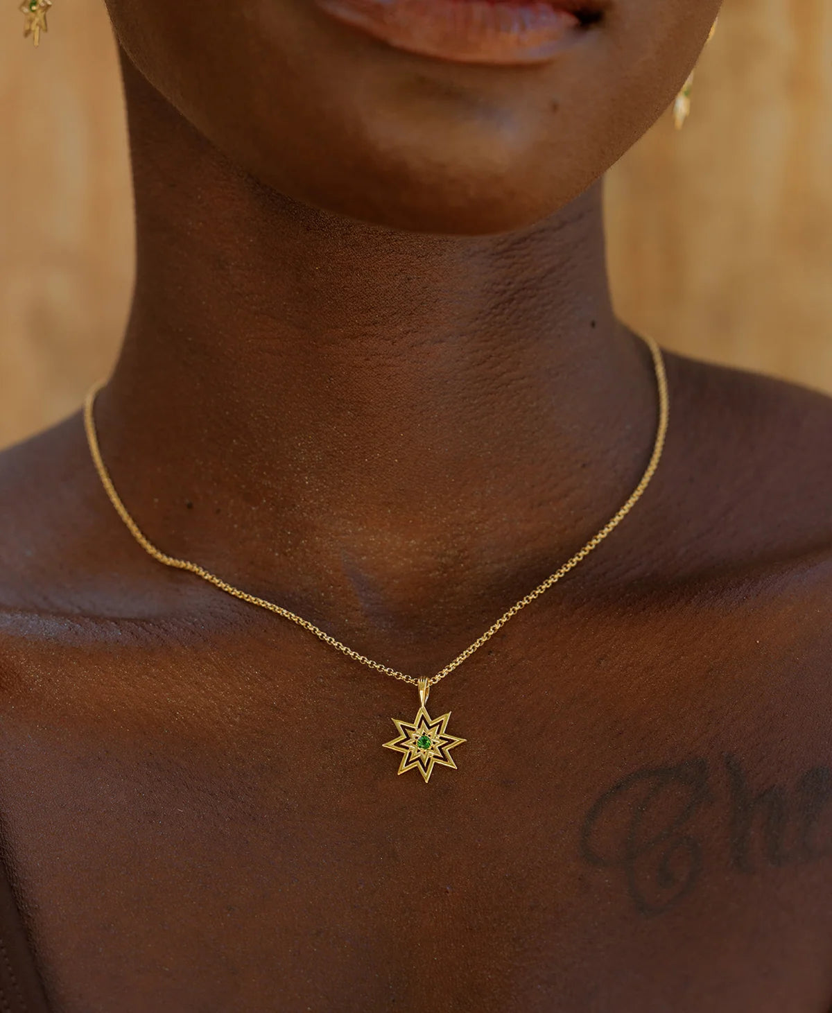 Nora Necklace | 22k Gold Vermeil | Chrome Diopside